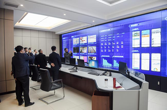 考察河南中譽(yù)鼎力智能裝備有限公司