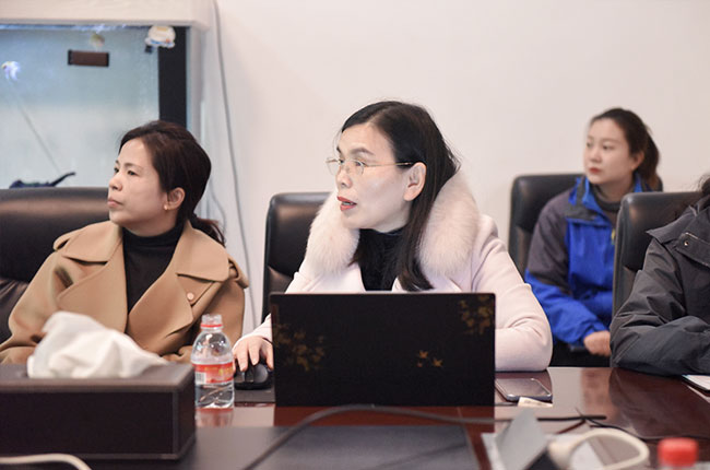 就公司財(cái)務(wù)管理等情況進(jìn)行交流