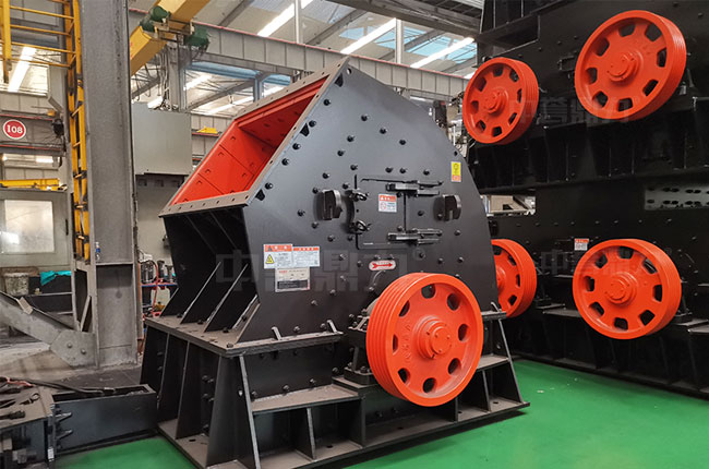 單轉(zhuǎn)子錘式破碎機的工作原理 單轉(zhuǎn)子錘式破碎機的工作原理