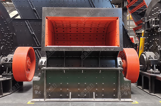 反擊錘式破碎機性能優(yōu)勢