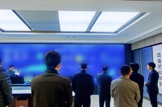 實地調研中譽鼎力綠色建材工業(yè)互聯(lián)網大數據中心