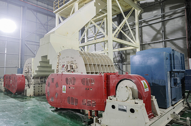 東平源希礦業(yè)DLPC1622整形式破碎機(jī)使用現(xiàn)場(chǎng)