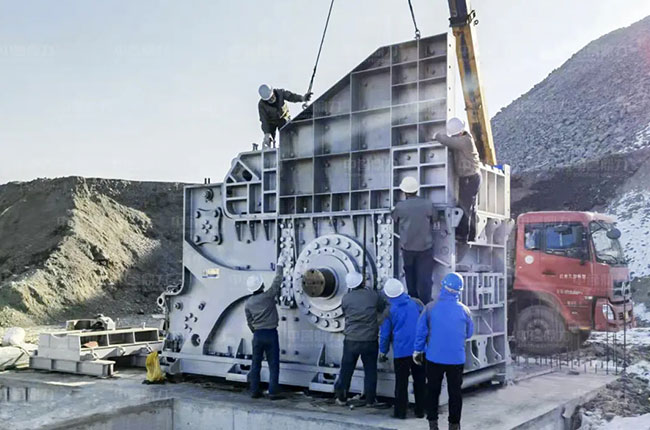 粗碎臥式旋回破安裝實(shí)拍