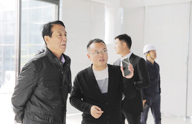 軟件科技公司總經理楊乾介紹礦山智能管理系統(tǒng)