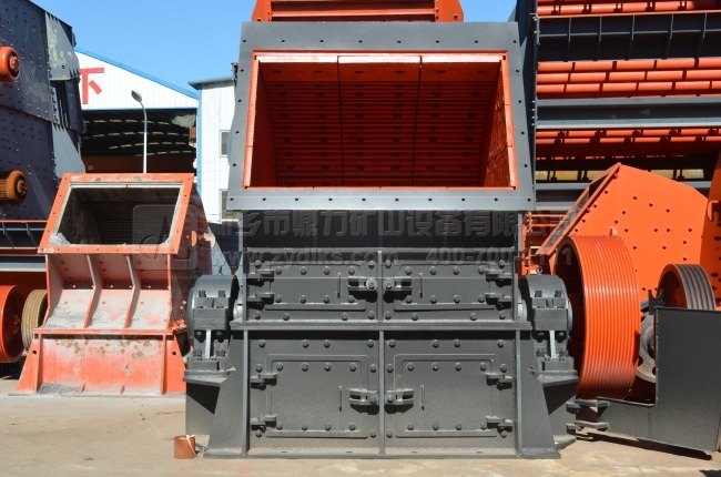 鼎力錘式破碎機(jī)