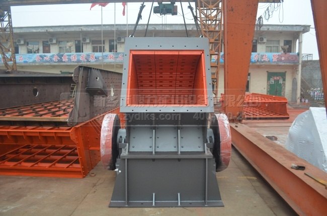新鄉(xiāng)鼎力時(shí)產(chǎn)量錘式破碎機(jī)