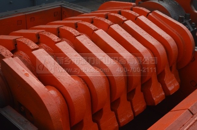 板錘式整形機(jī)轉(zhuǎn)子內(nèi)部