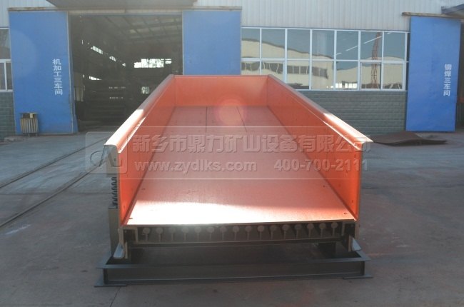 鼎力振動(dòng)給料機(jī)