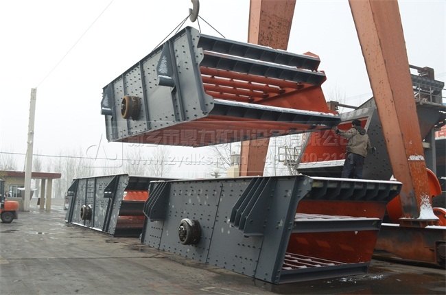 圓振動(dòng)篩礦山振動(dòng)篩