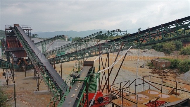 生產(chǎn)線中的洗砂機