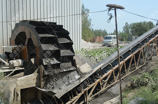 輪斗式洗砂機(jī)