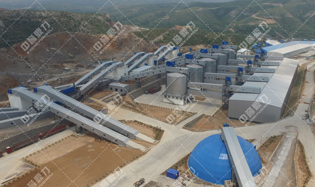 河南衛(wèi)輝大型石料破碎機(jī)使用現(xiàn)場(chǎng)