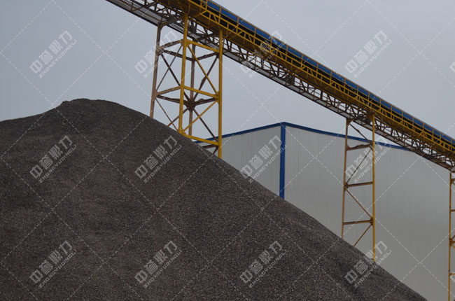 �������(y��ng)�Ж|��ʯ�ϏS�r(sh��)�a(ch��n)700��ɰʯ���a(ch��n)���Y��