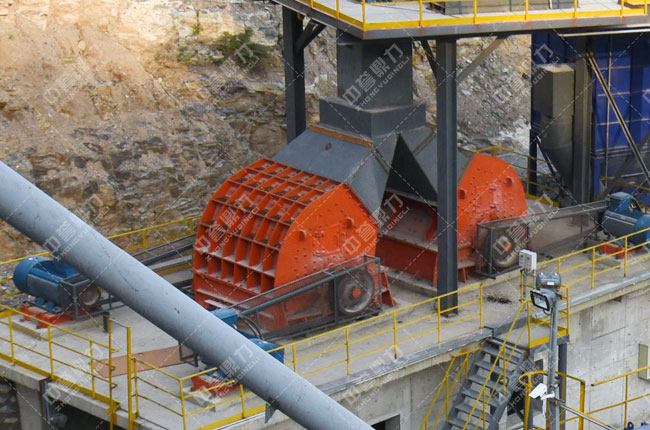 春江水泥時產(chǎn)1500噸骨料生產(chǎn)線整形錘式破碎機(jī)PC1220 春江水泥時產(chǎn)1500噸骨料生產(chǎn)線整形錘式破碎機(jī)PC1220