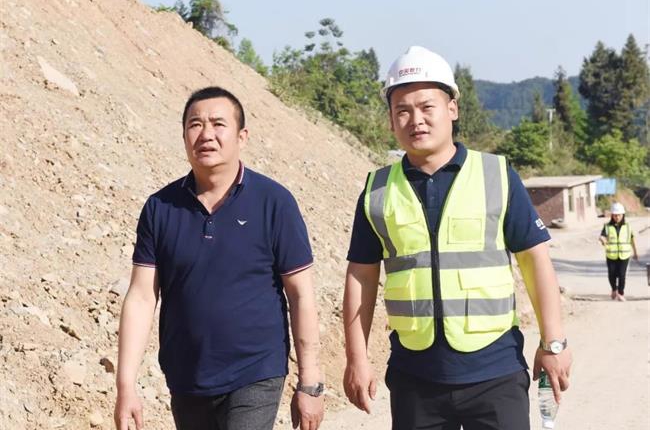 ʯ�ϏSؓ(f��)؟(z��)�˺ο�