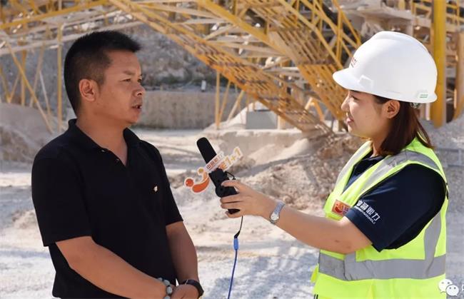 負(fù)責(zé)人現(xiàn)場溝通