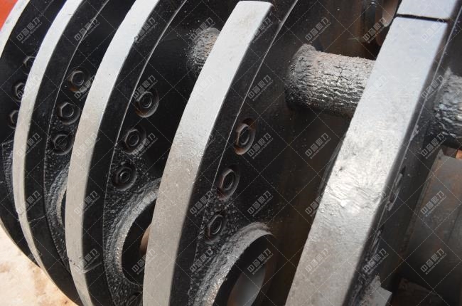 錘式破碎機(jī)轉(zhuǎn)子