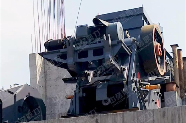 設備組裝現(xiàn)場