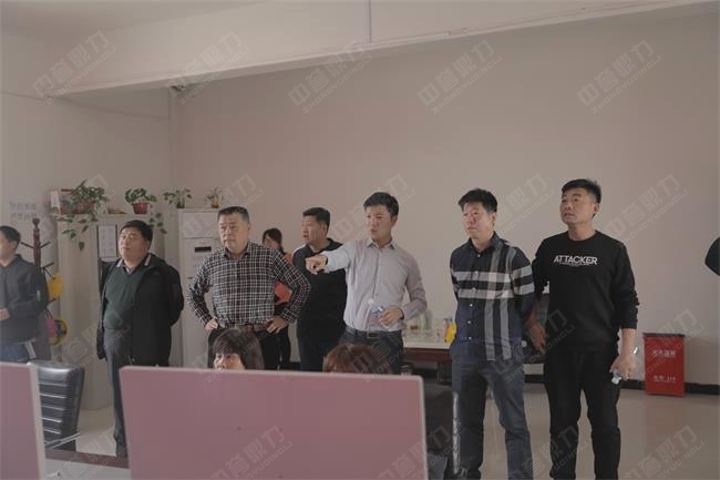 �{�еVɽ���ܹ���ϵ�y(t��ng)