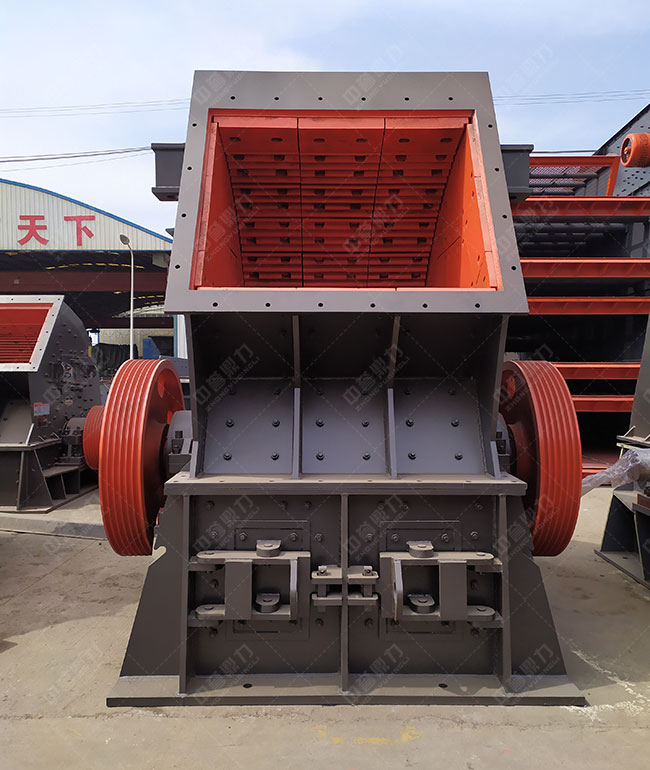 1416型錘式破碎機(jī)