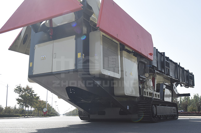 移動式破碎機的表現(xiàn)亮點 移動式破碎機的表現(xiàn)亮點