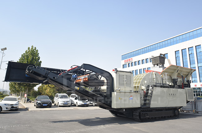 �\Մ�r(sh��)�a(ch��n)200���Ƅ�(d��ng)ʽ����C(j��)�����X(qi��n)һ�_(t��i)��